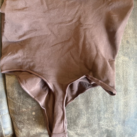 NWOT SKIMS High waisted Thong - Picture 6 of 6